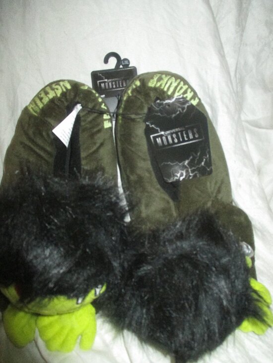 New Universal Monsters Frankenstein\'s Monster Plush Slippers SIZE L/XL
